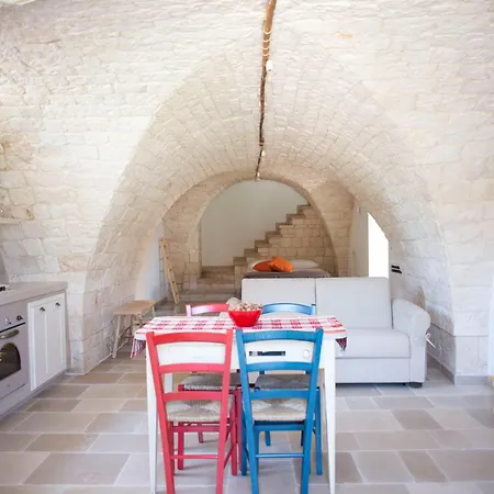 度假居 Tower House In Puglia With Pool And Charm 奇斯泰尼诺
