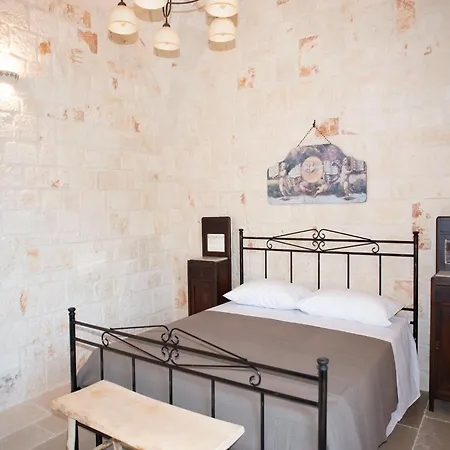 Feriehus Tower House In Puglia With Pool And Charm