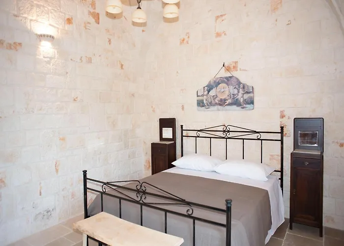 Ferienhaus Tower House In Puglia With Pool And Charm